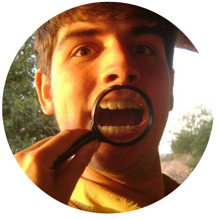 Headshot of De Wet